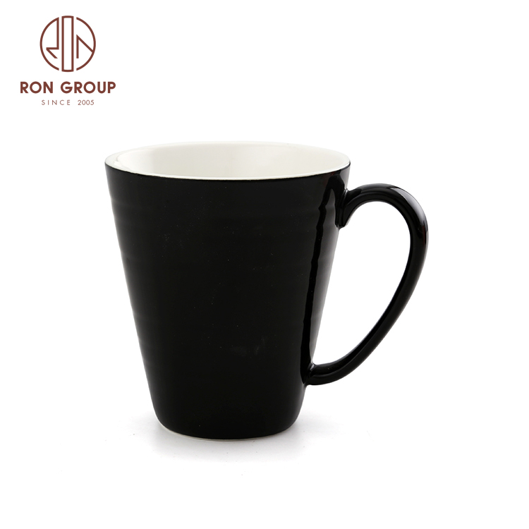 Matt black travel coffee mug with logo customized coffee cups