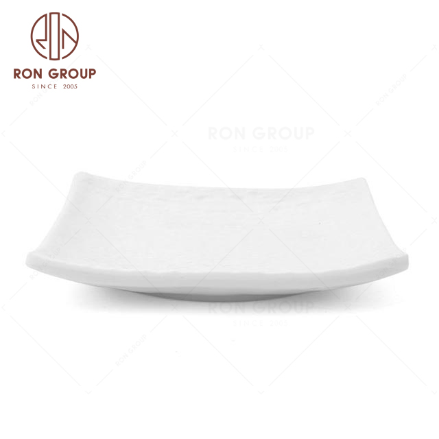 MN072 Wholesale white color restaurant hotel club bar banquet party wedding prefered daytime Melamine four-corner plate